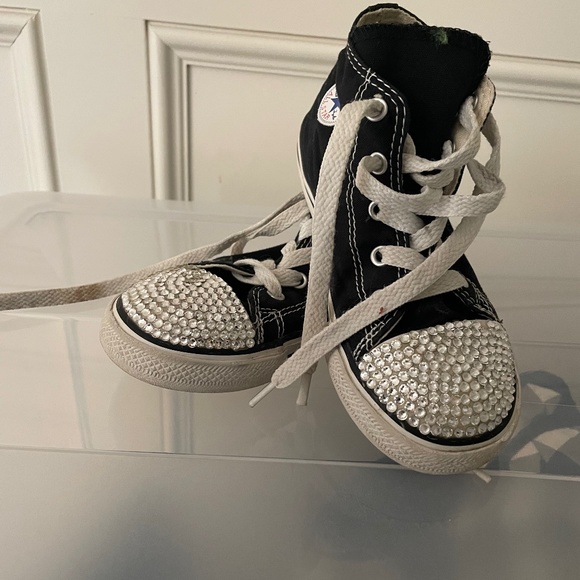 High top converse - Picture 1 of 2